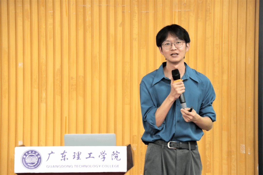 广东理工学院新东方雅思校园开班宣讲会